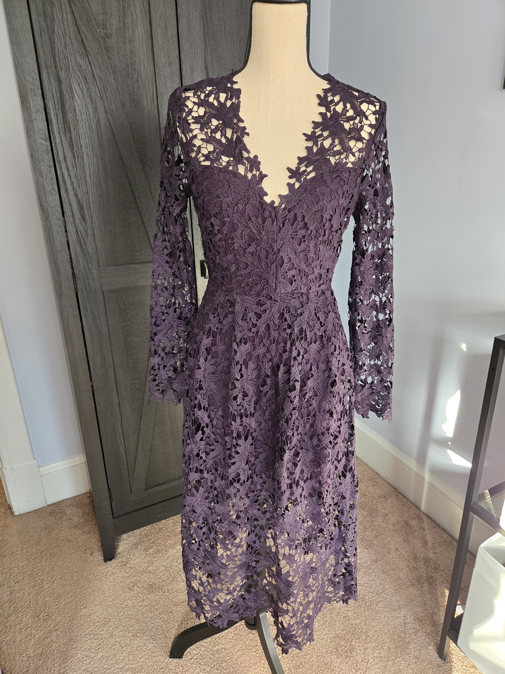 ASTR Lace Long Sleeve Midi Dress Floral Crochet Lace Eggplant Small Peekaboo